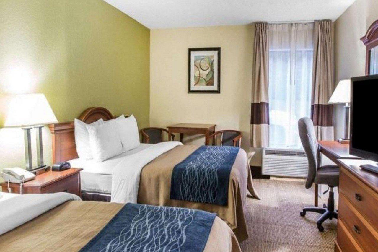 Quality Inn Darien-North Brunswick Exterior photo