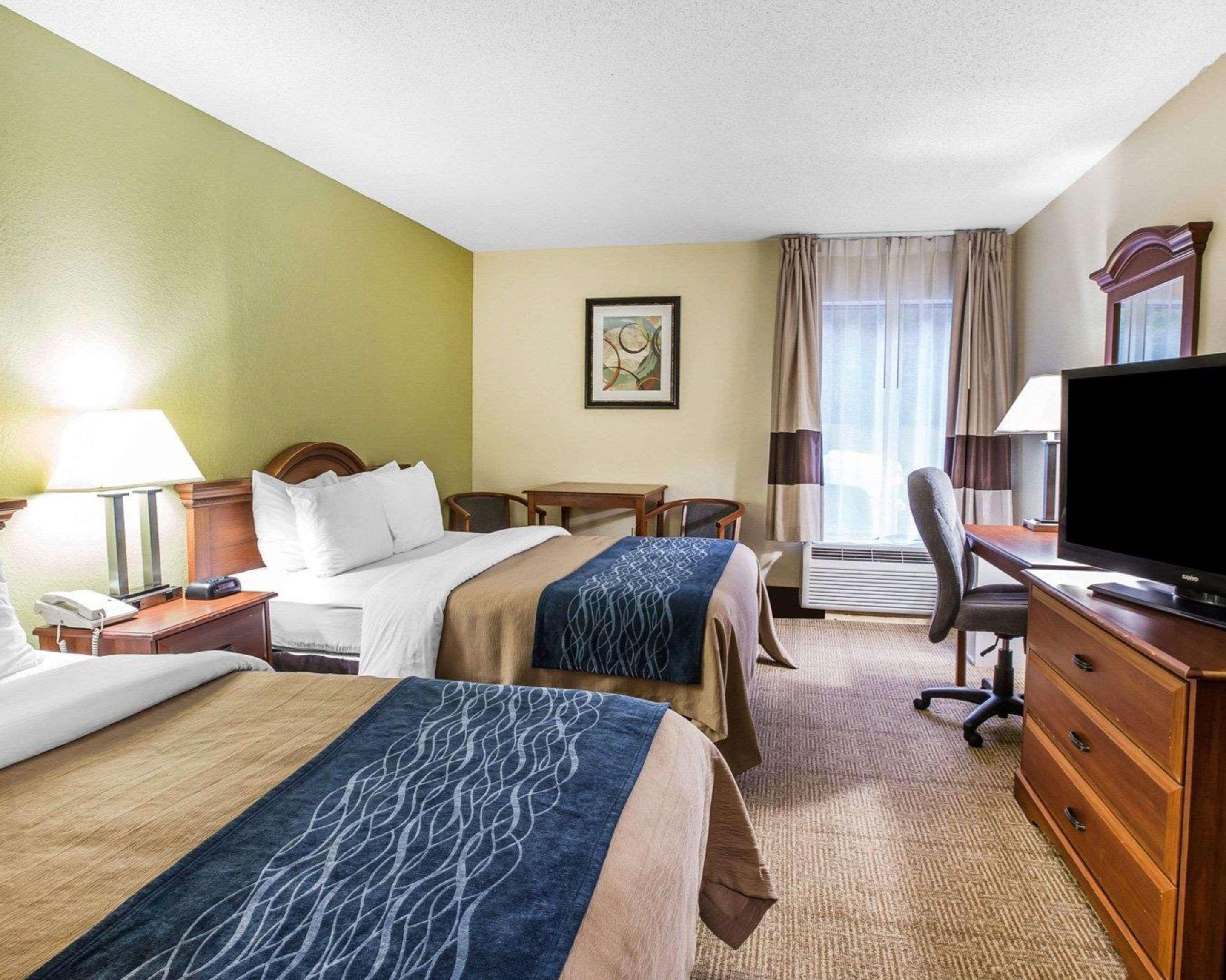 Quality Inn Darien-North Brunswick Exterior photo