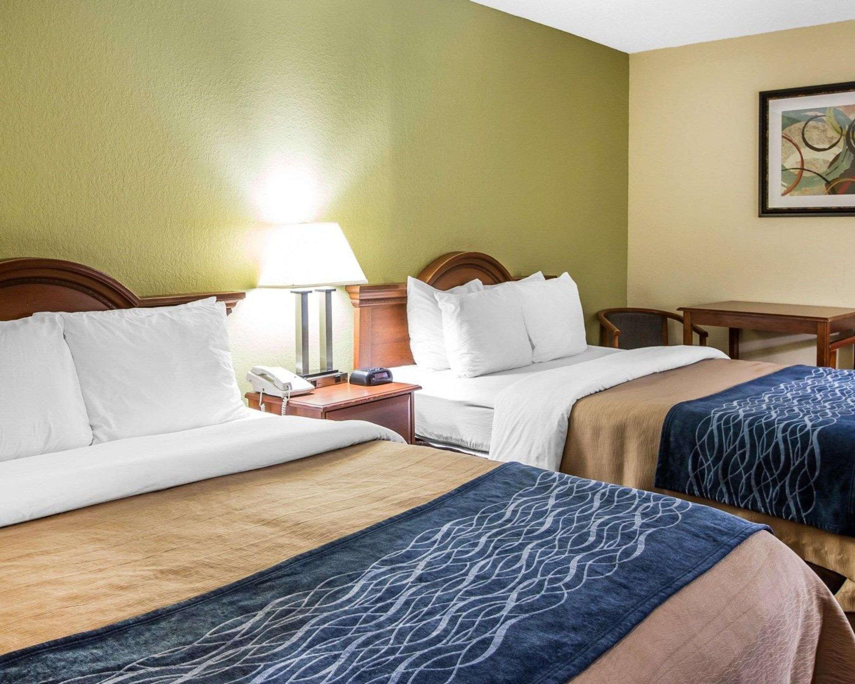 Quality Inn Darien-North Brunswick Exterior photo