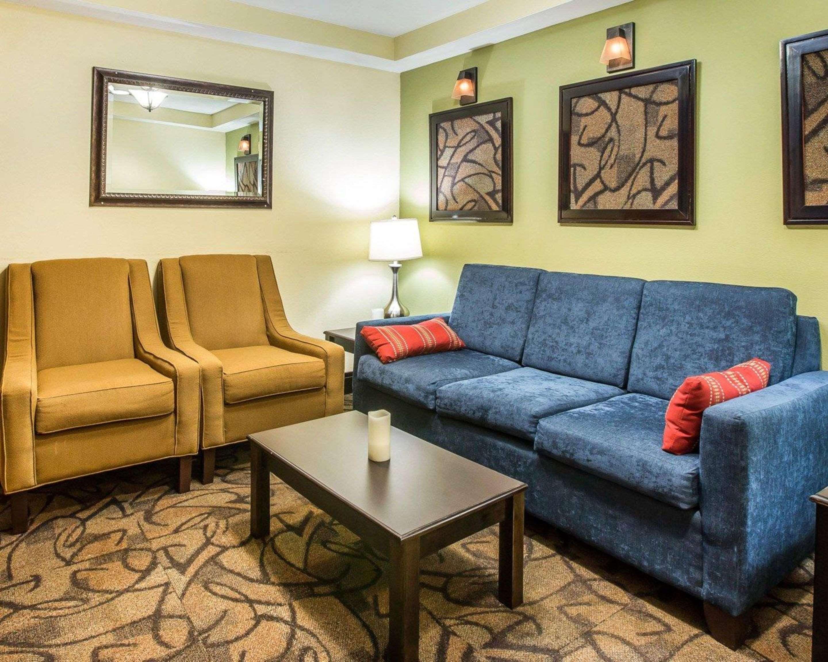 Quality Inn Darien-North Brunswick Exterior photo